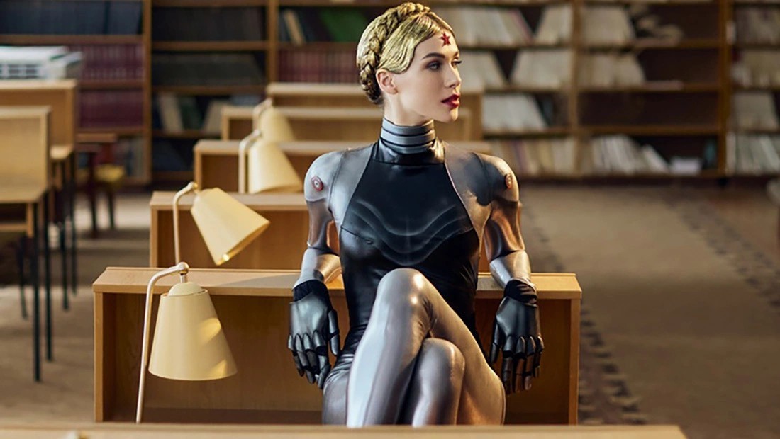 《原子之心》双体舞伶扮演者COS主张自己空闲的时候也玩游戏