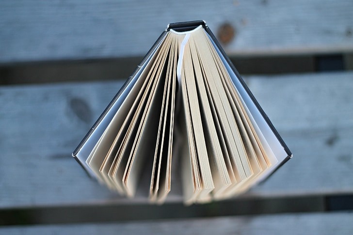 郑渊洁说，维权的生活就像吃苍蝇：21年只成功了37件商标，673件
