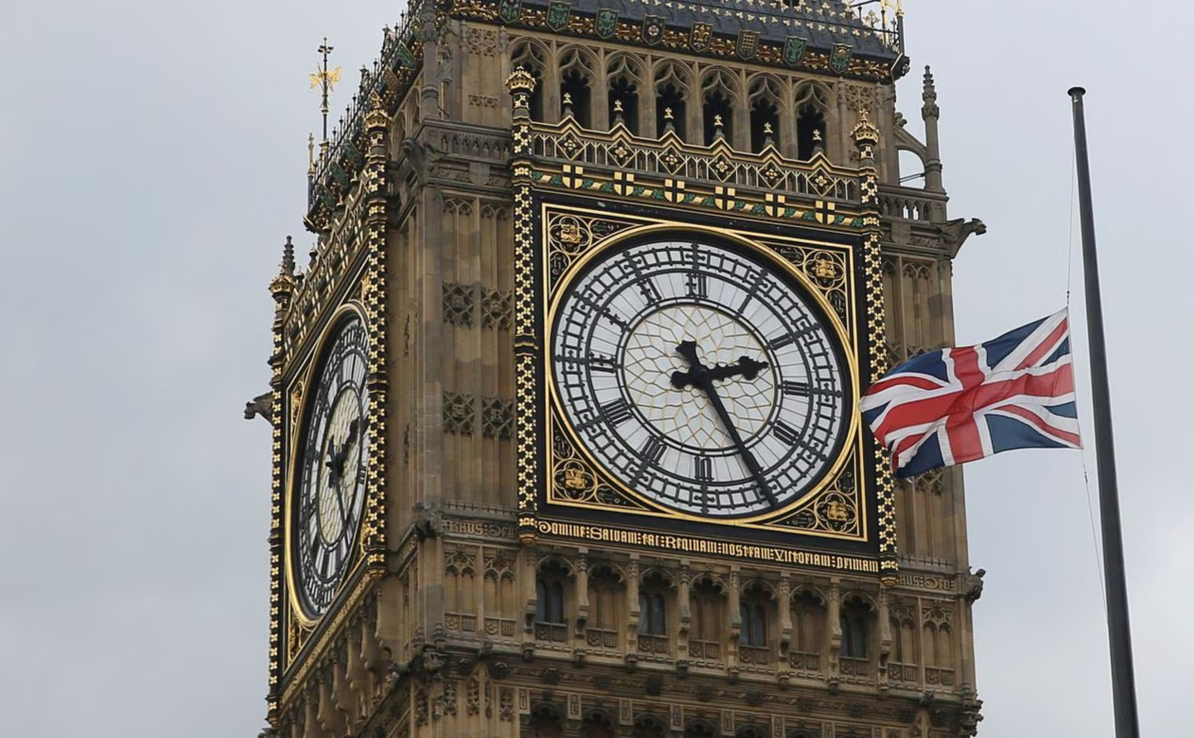 英国成立AI工作组：首期资金1.25亿美元
