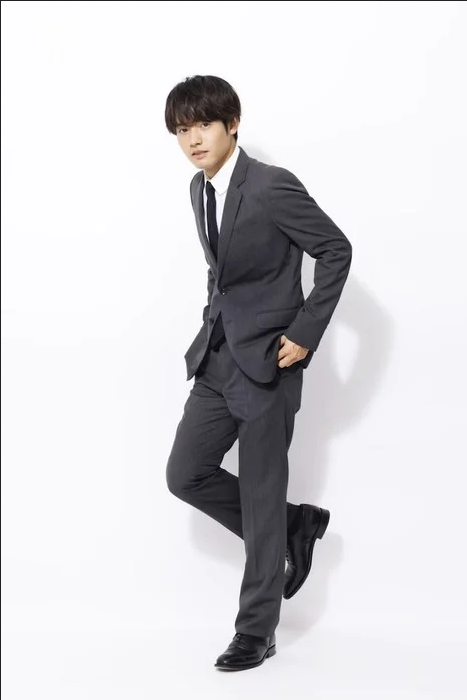 05277.com动画片于7月首播，蒙面骑士变成了群居动物。
