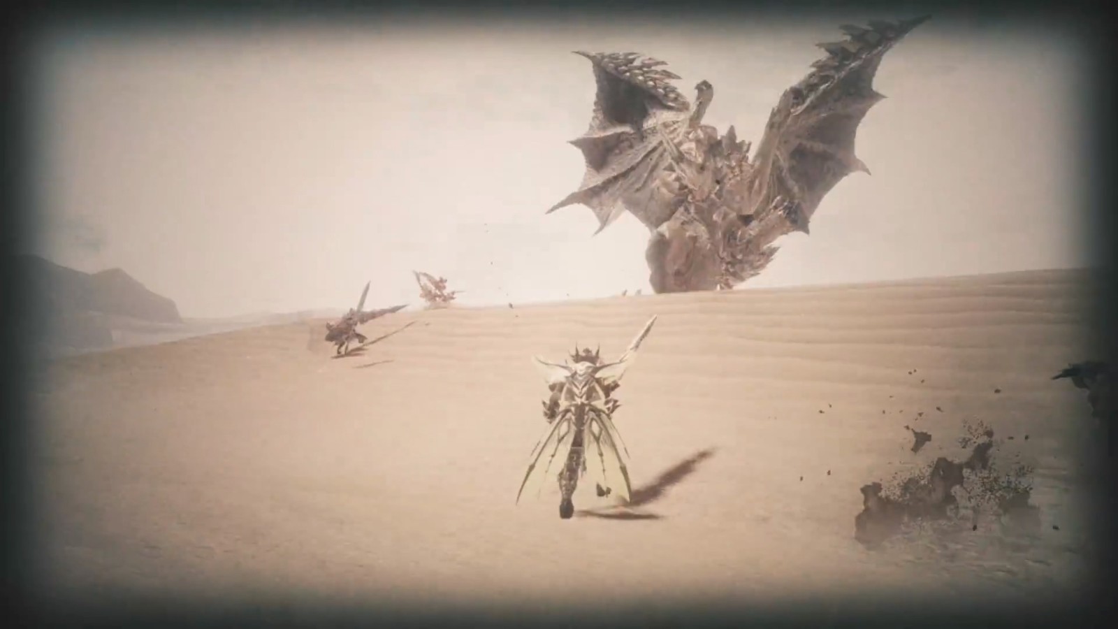 觉银龙的原形出现在《怪猎：曙光》特别节目中。
