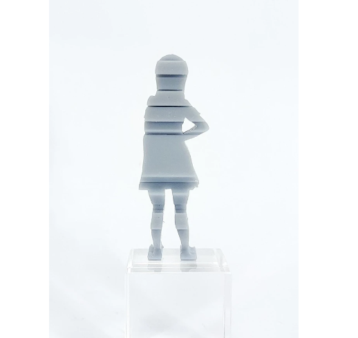 玩家创造创意美丽的女孩手来吸引人气点赞，并带着惊喜转身。
