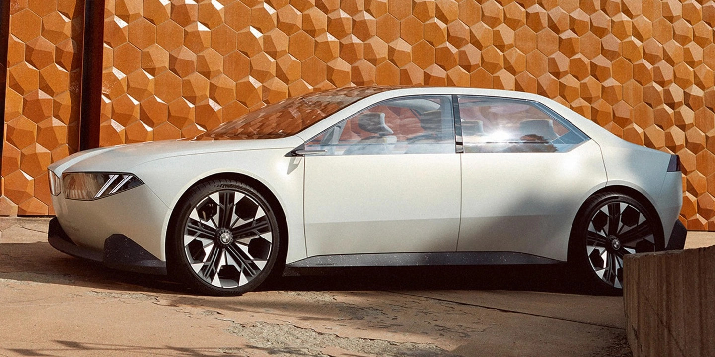 宝马发布VisionNeueKlasse概念车预计2025年量产
