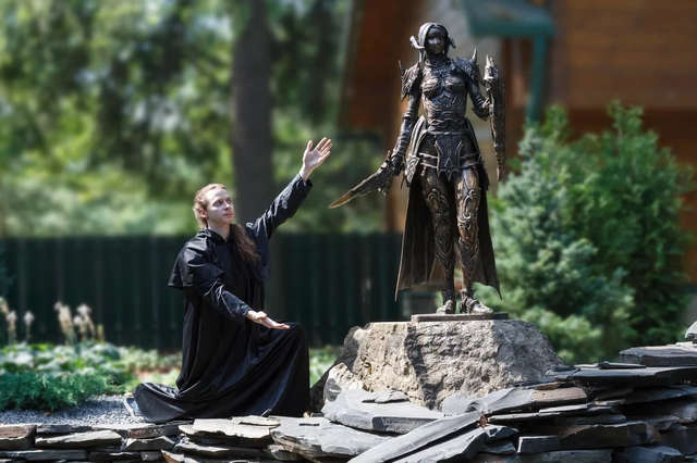 心爱的《FF14》的玩家需要450个小时来建立自己的游戏角色的雕像。
