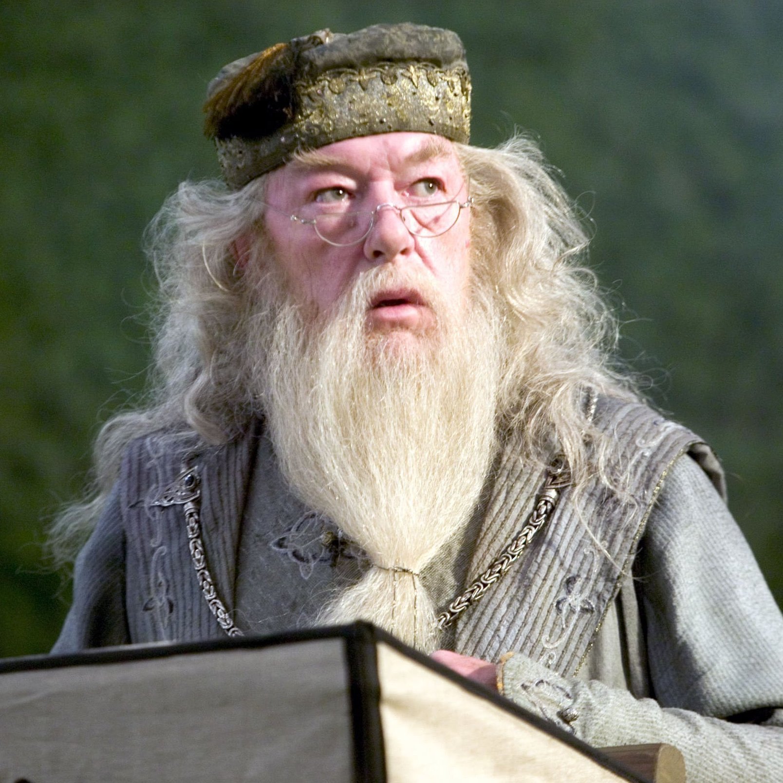 《哈利·波特》邓布利多因病去世，享年82岁
