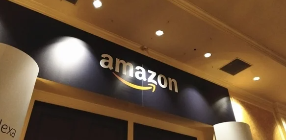 亚马逊计划推出AI聊天机器人AlignChatGPT将于明年1月推出。
