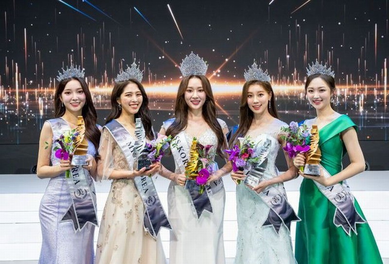 韩国小姐总决赛前三的亮相引发热议：全是整容脸吗？
