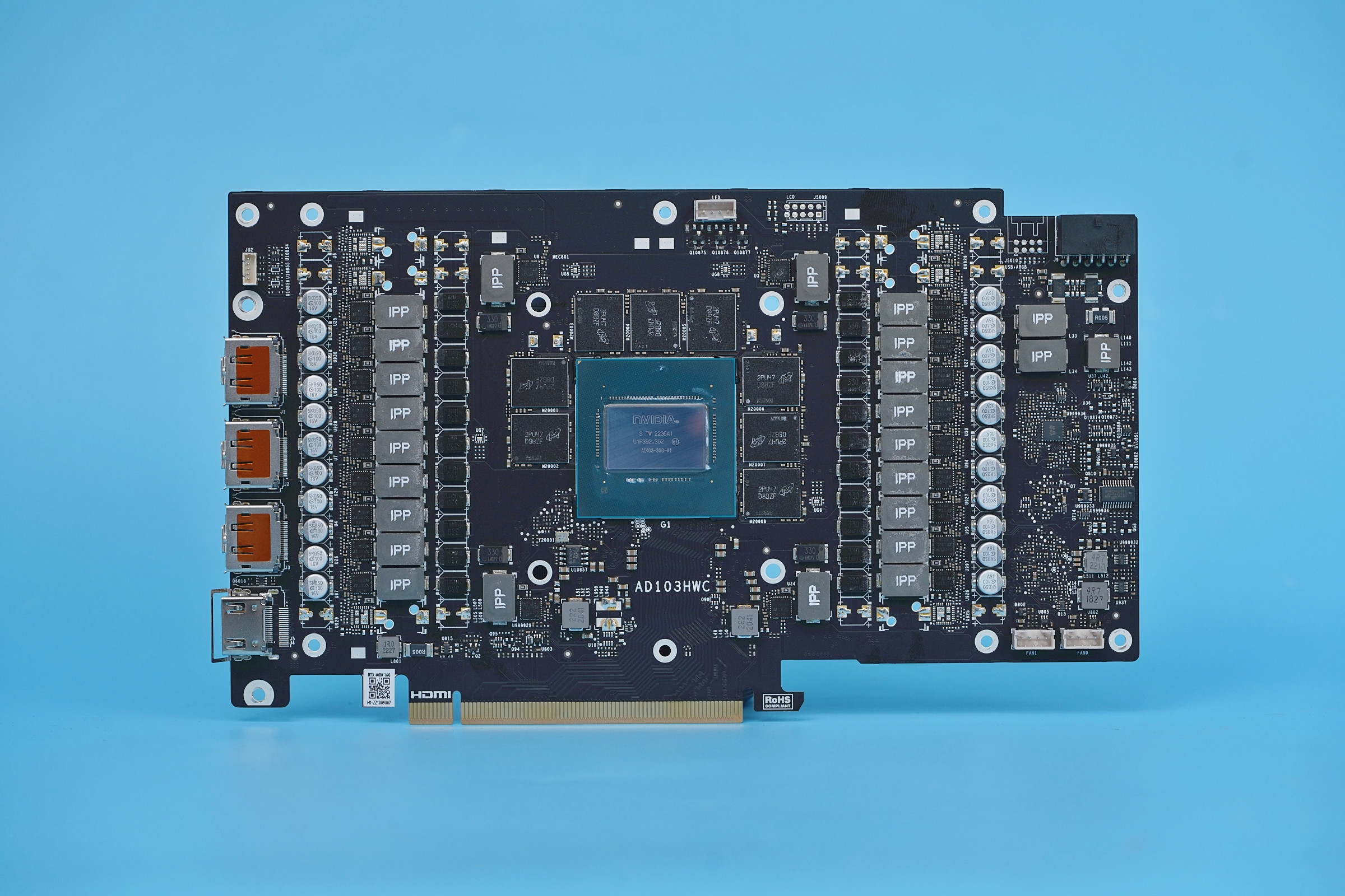 RTX40超级三将核心规格曝光：热血满满，完美！
