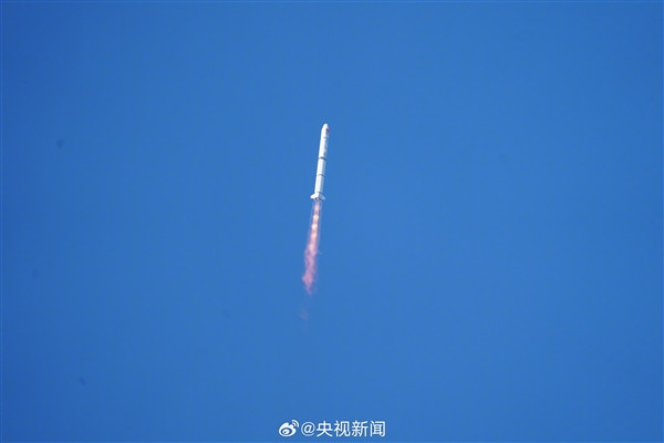 中国成功发射搭载龙虾眼望远镜技术的爱因斯坦探测器卫星
