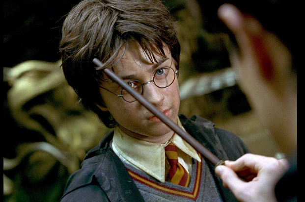 有消息称，《哈利波特》电视剧版将于2026年上映，罗琳将担任总制片人。
