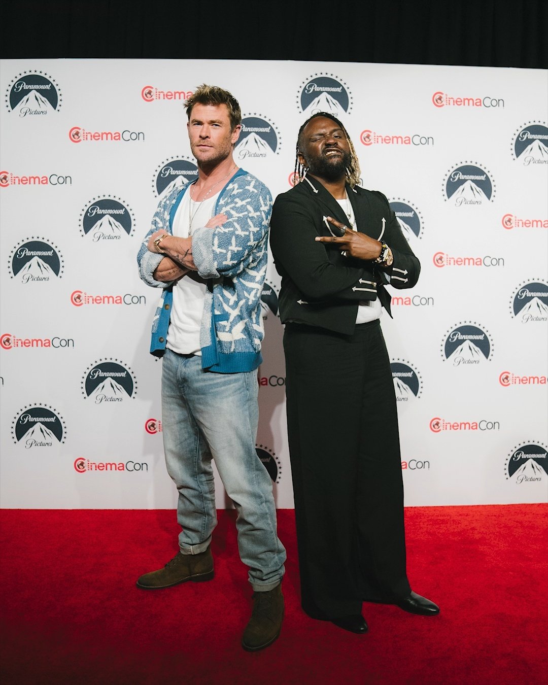 《变形金刚：起源》电影《锤子兄弟》将为OptimusPrime配音
