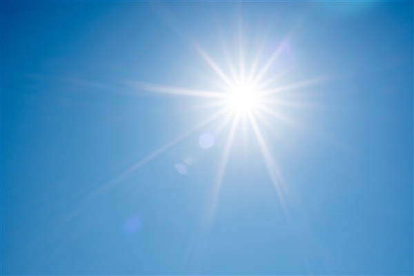 印度气温飙升至52.9°C：气象部门怀疑设备故障
