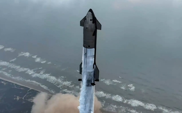 马斯克的火星计划称第一艘星际飞船将在两年内出发
